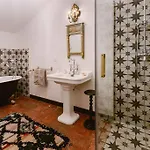 Гостевой дом Chateau La Bruguiere Tornac